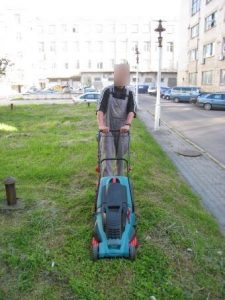Kiemų, laiptinų ir parkingo priežiūros darbai